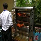 Maialini allo spiedo,(non in porchetta).